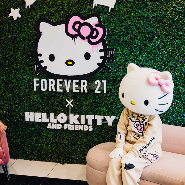 Ashlee Simpson Reps Hello Kitty x Forever 21 at Event with Her Husband –  Footwear News