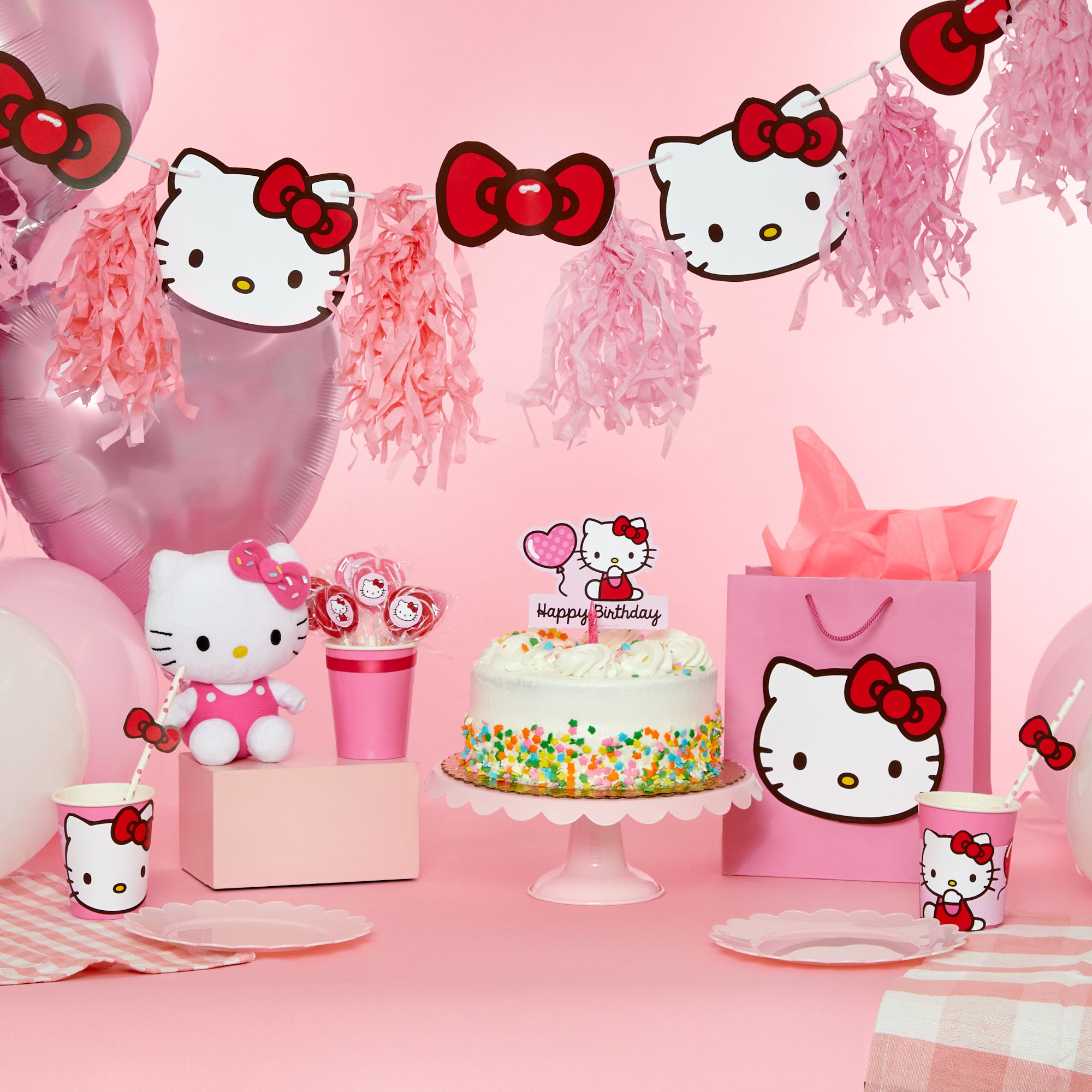 Hello Kitty’s Supercute Party Pack