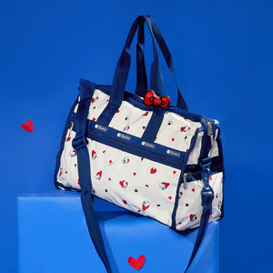 Hello Kitty x LeSportsac Deluxe Medium Weekender (Lots of Love)