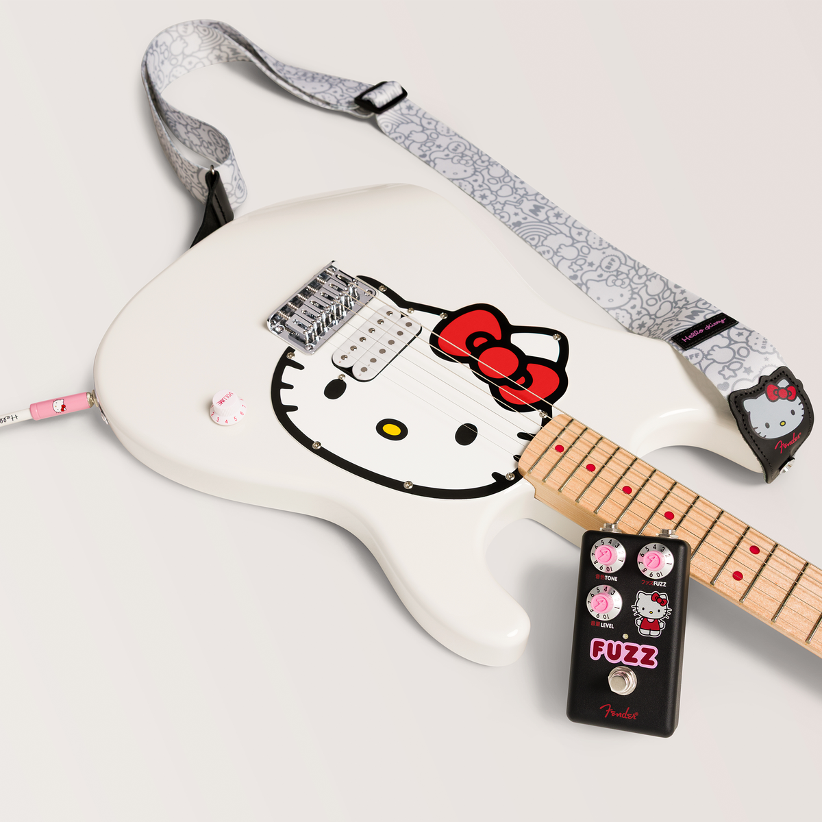 Hello Kitty x Fender White Stratocaster Guitar Hello Kitty x Fender White Stratocaster Guitar