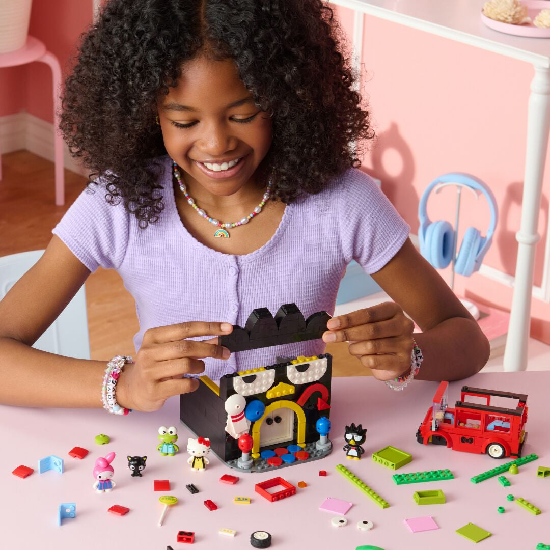 Hello Kitty and Friends BLDR Building Set (Badtz-maru’s Bowling Alley) Toys&Games Jazwares
