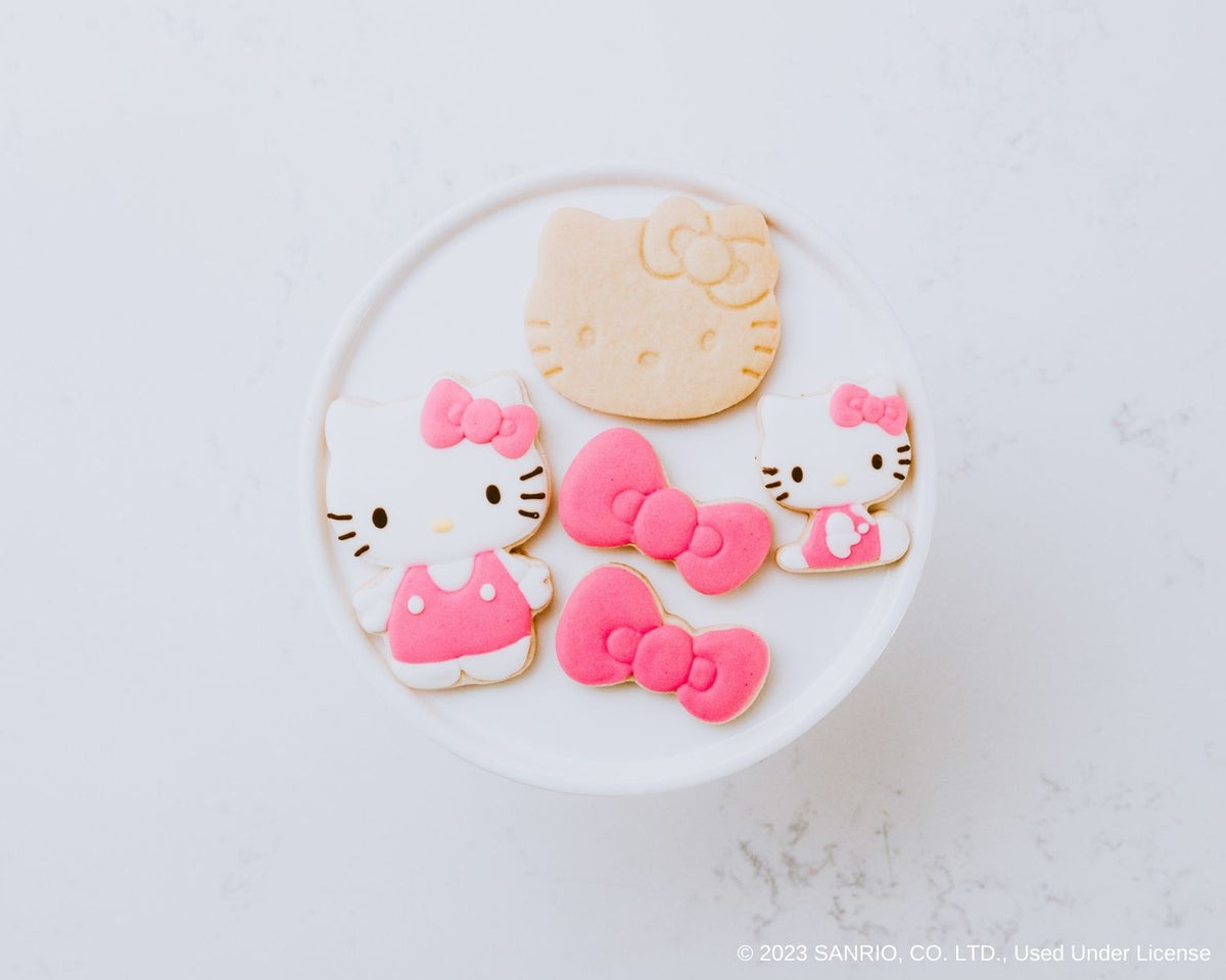 Hello Kitty Cake Decorating Spatula Set – Kitty Collection