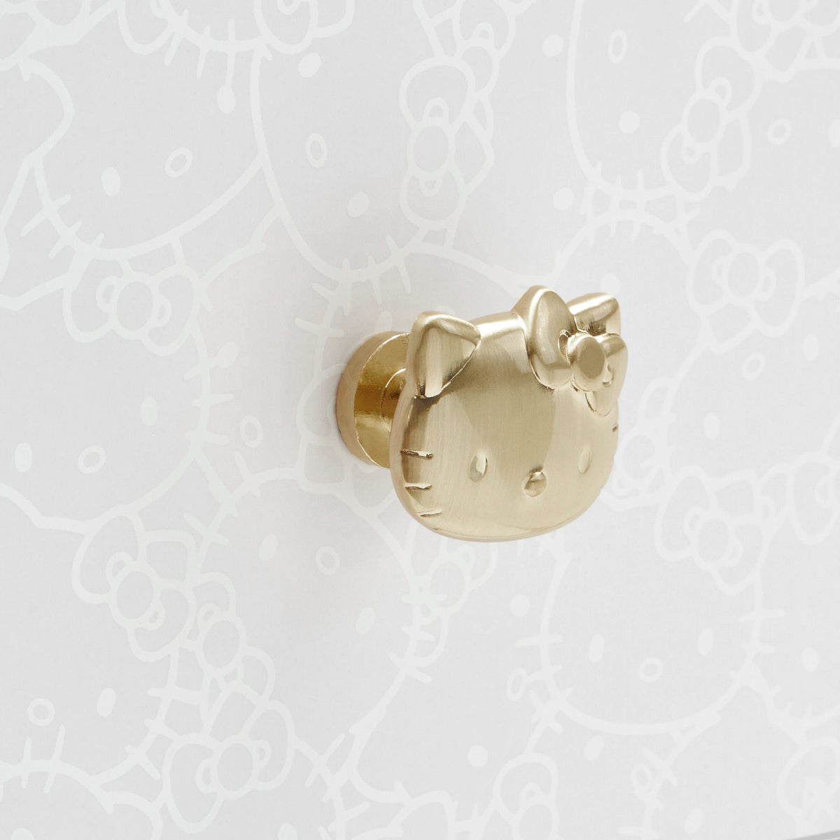 Hello Kitty x Impressions Vanity SlayStation Mini Vanity Table