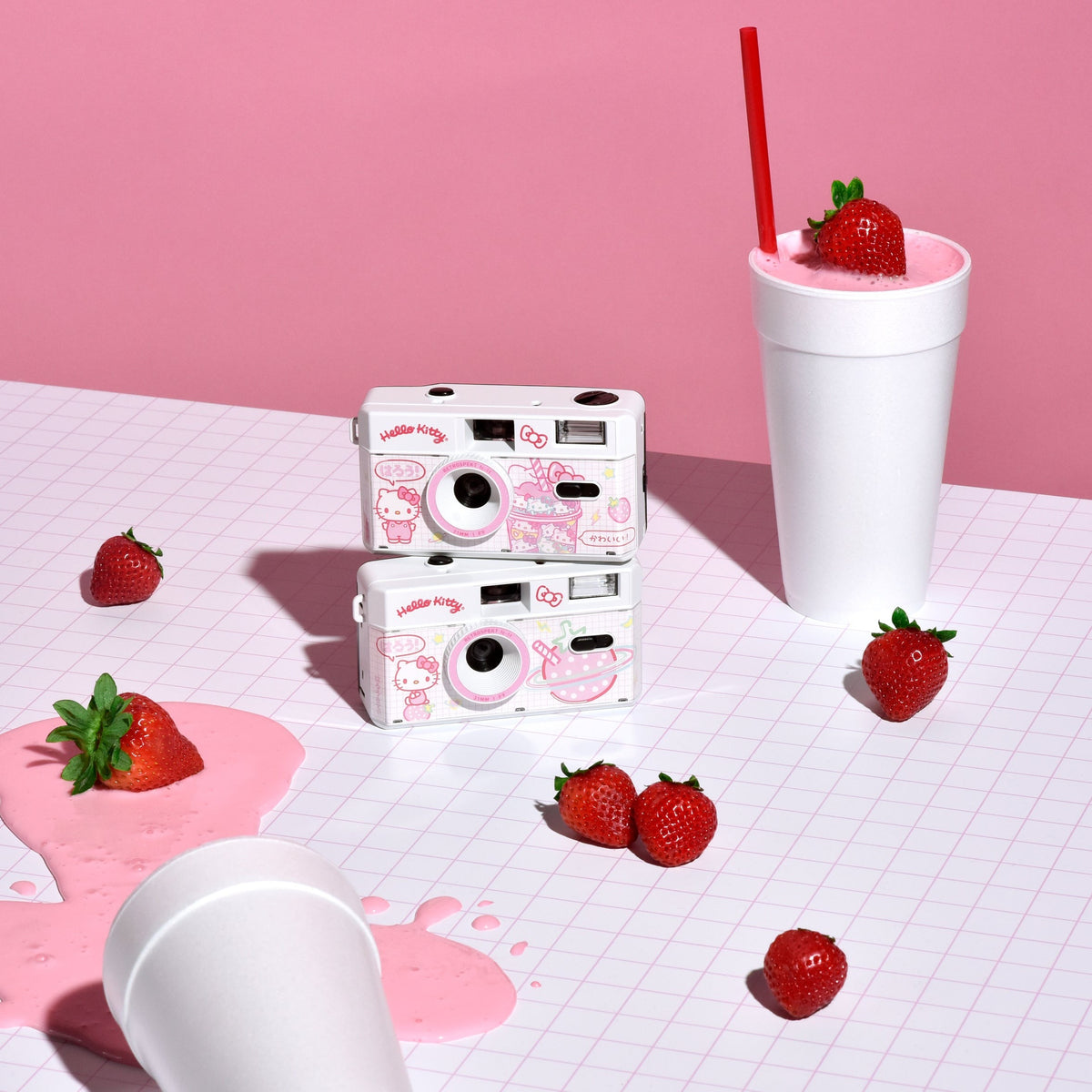 Retrospekt Hello Kitty Polaroid 600 Camera Camera Film Retrospekt