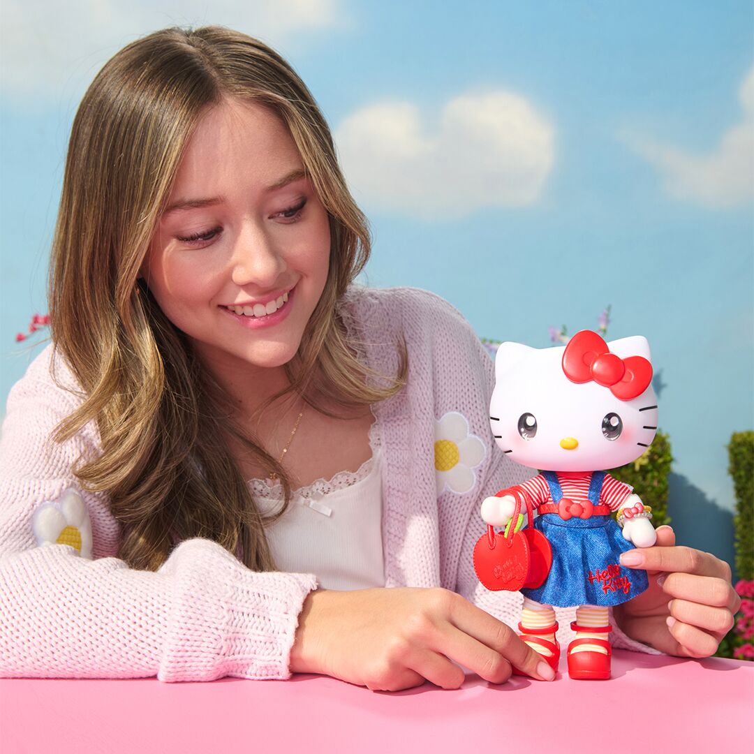 Hello Kitty 8" Ultra-Premier Classic Articulated Figure Toys&Games Jazwares