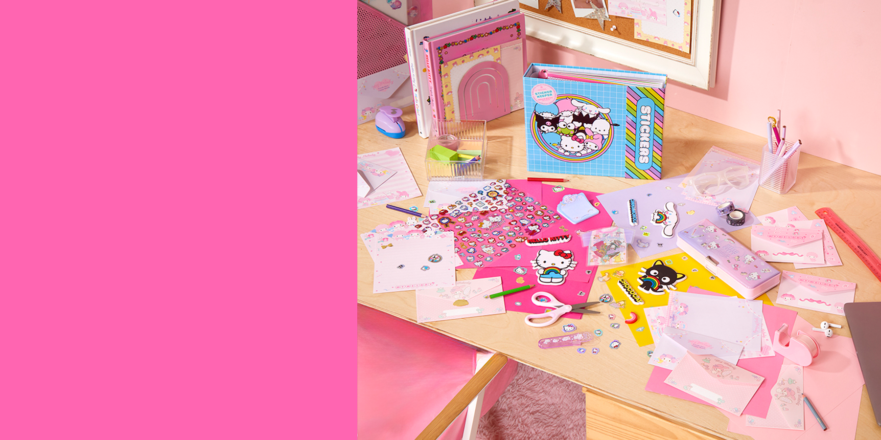 Image of Hello Kitty and Friends Stationery Collection. 