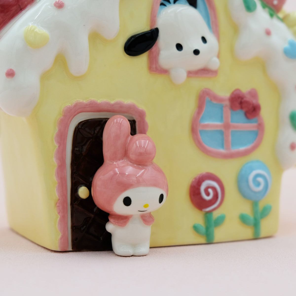 Hello Kitty and Friends Strawberry House Ceramic Teapot Home Goods Blue Sky