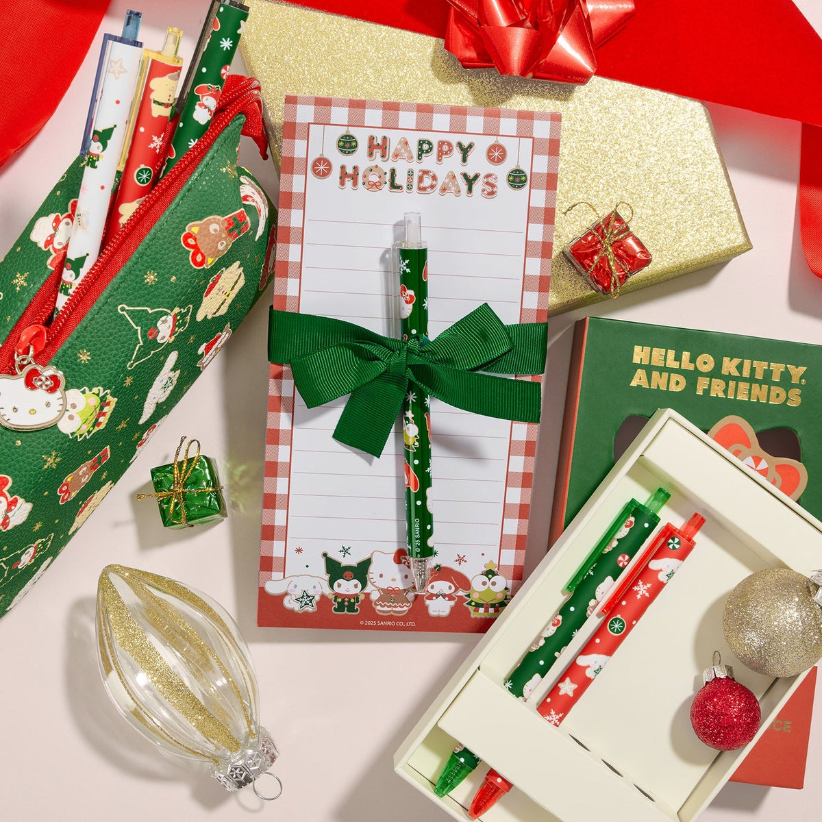 Hello Kitty and Friends x Studio Oh! Holiday Fun Magnetic List Pad & Gel Pen Set Stationery Studio Oh!