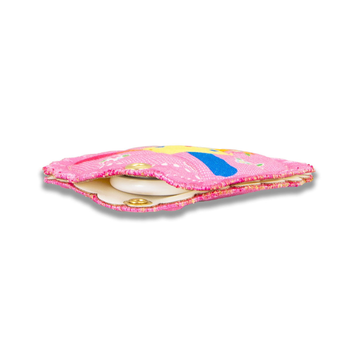 U*SA*HA*NA x Sonix AirTag Keychain Accessory BySonix Inc.