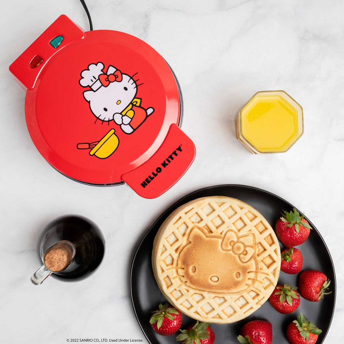Hello Kitty Classic Waffle Maker (Red) Home Goods Uncanny Brands Wholesale