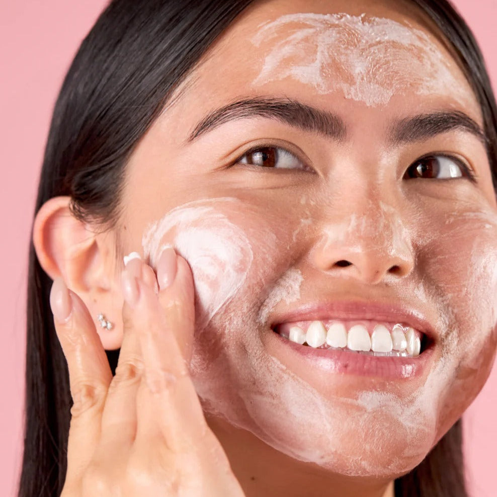 Hello Kitty and Friends x The Crème Shop Dewy Peach Hyaluronic Cleanser Beauty The Crème Shop