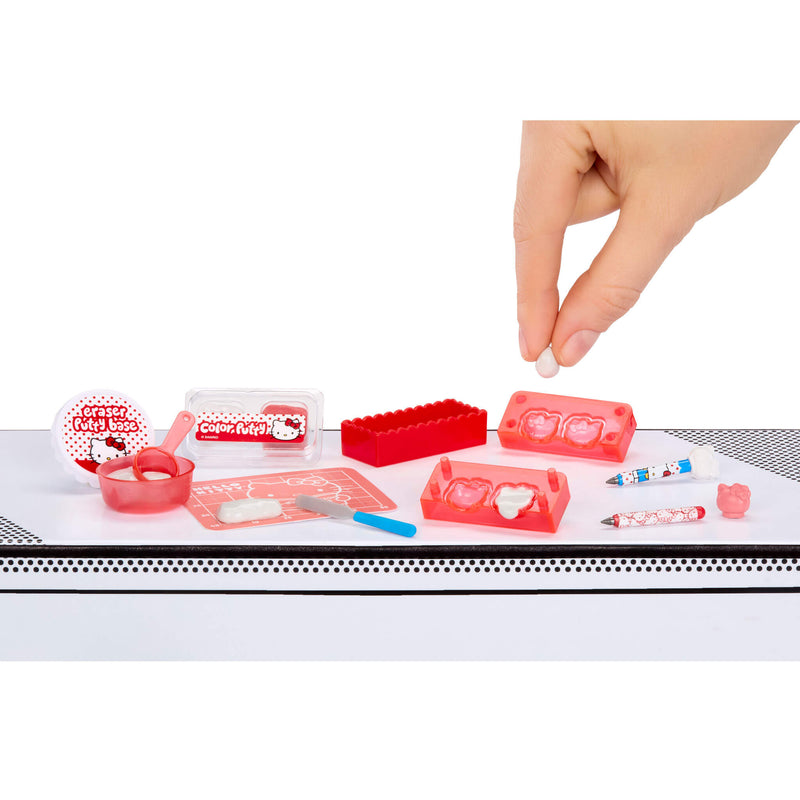 Hello Kitty x MGA's Miniverse Make It Mini Stationery Blind Capsule (Series 3) Toys&Games MGA Entertainment Inc