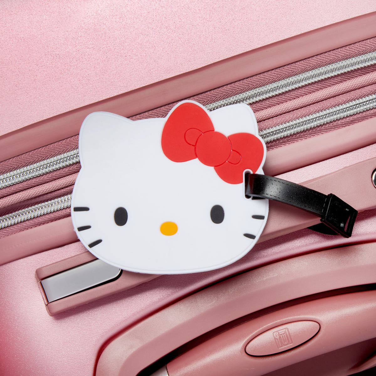 Hello Kitty x FUL White Luggage Tag Travel Concept 1   